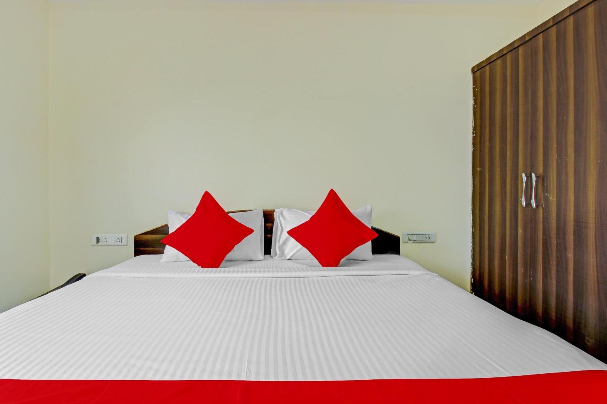 Hotel O Adhin Residency Haiderabad Buitenkant foto