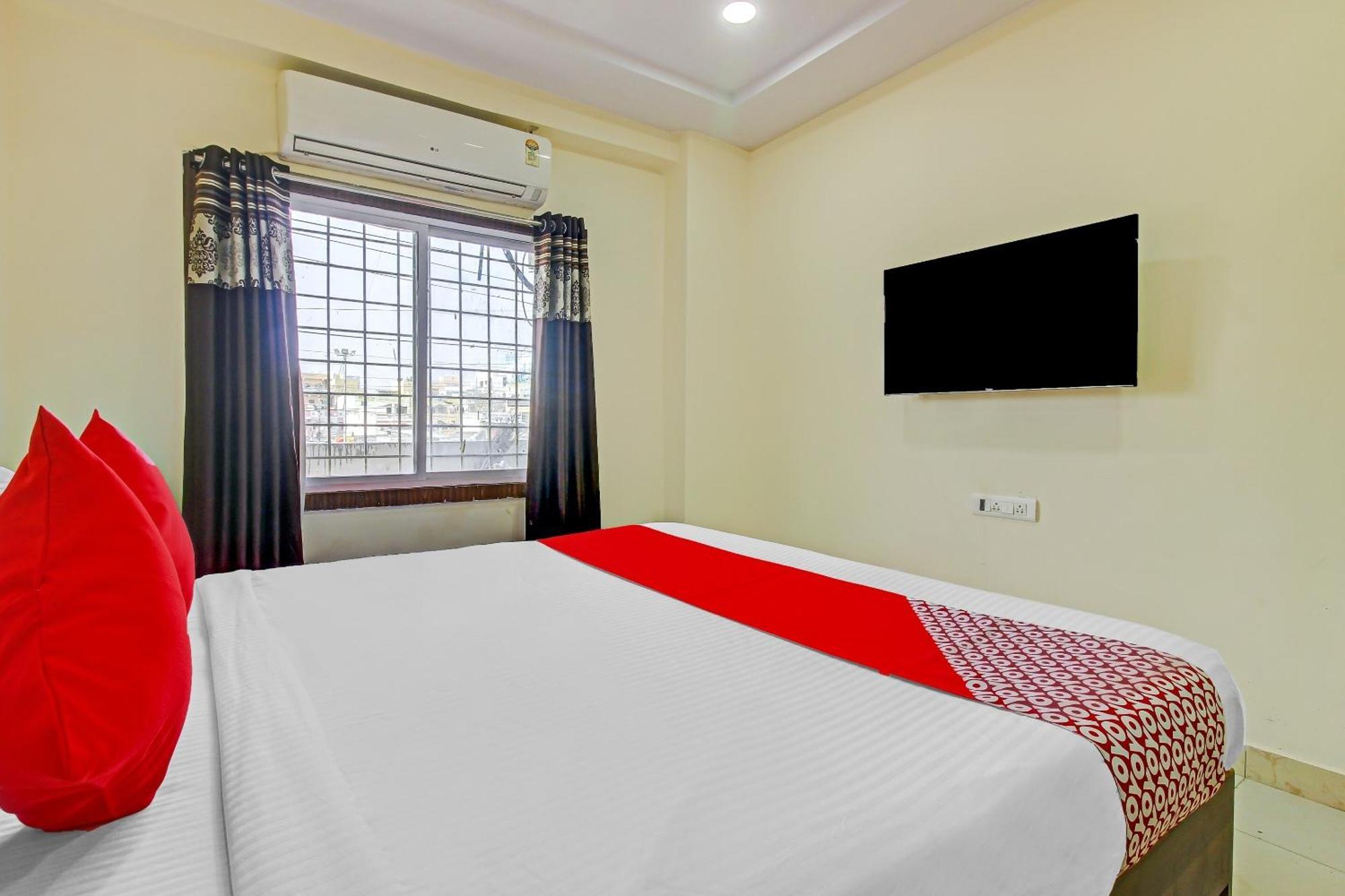 Hotel O Adhin Residency Haiderabad Buitenkant foto